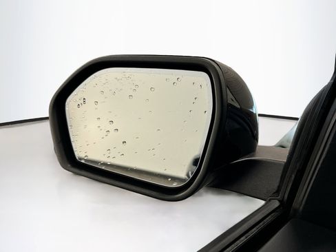 Used 2020 Ford Explorer Platinum w/ Premium Technology Package image 16