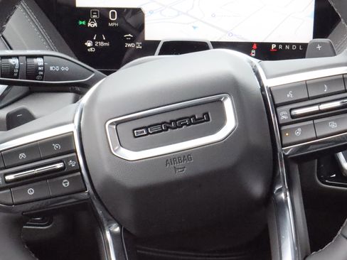 New 2026 GMC Yukon XL Denali w/ Denali Reserve Package image 9