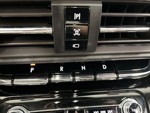 Used 2022 Lincoln Corsair AWD w/ Equipment Group 101A image 18