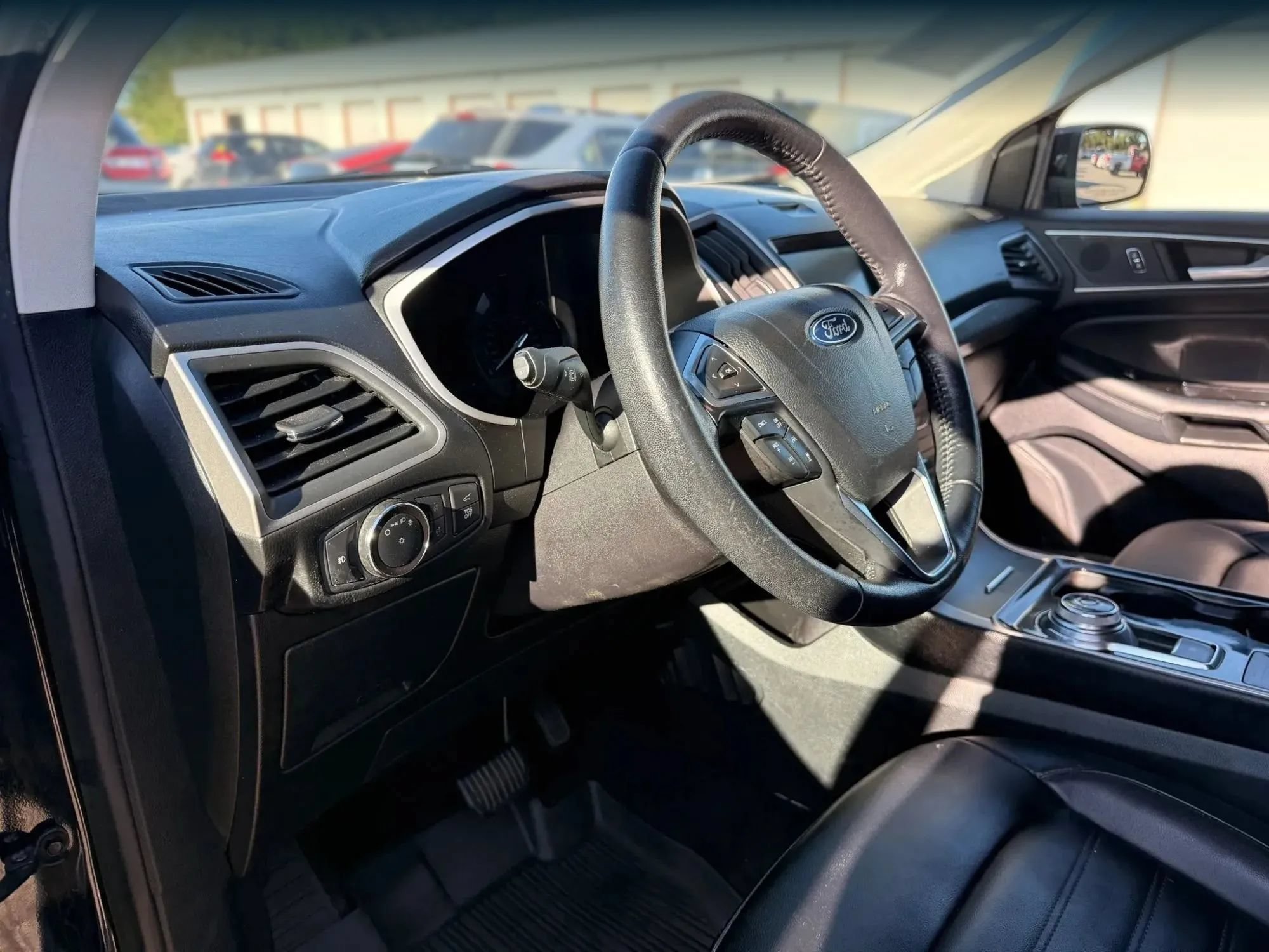 Used 2019 Ford Edge SEL w/ Equipment Group 201A AWD/4WD image 17