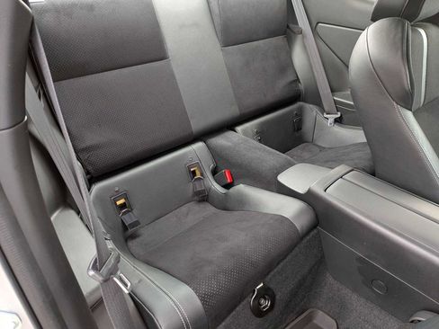 Used 2024 Toyota GR86 Premium image 17