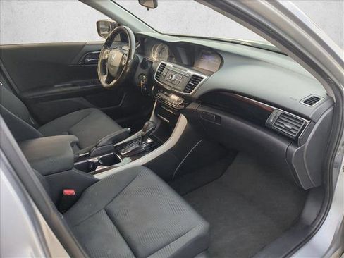 Used 2017 Honda Accord LX image 20