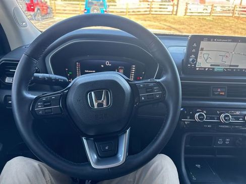 Used 2023 Honda Pilot Elite image 33