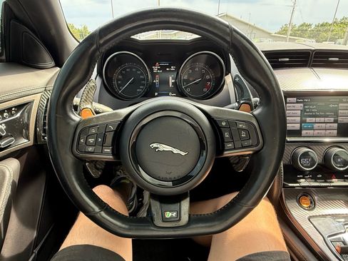 Used 2015 Jaguar F-TYPE R image 18