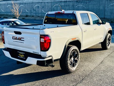 Used 2023 GMC Canyon Elevation w/ Elevation Premium Package image 5