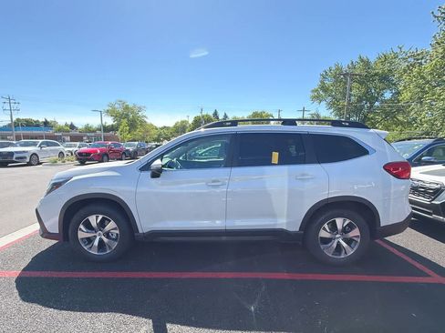 Certified 2023 Subaru Ascent Premium w/ Convenience Package AWD/4WD image 2