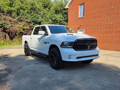 Used 2017 RAM 1500 Sport w/ Convenience Group AWD/4WD image 3