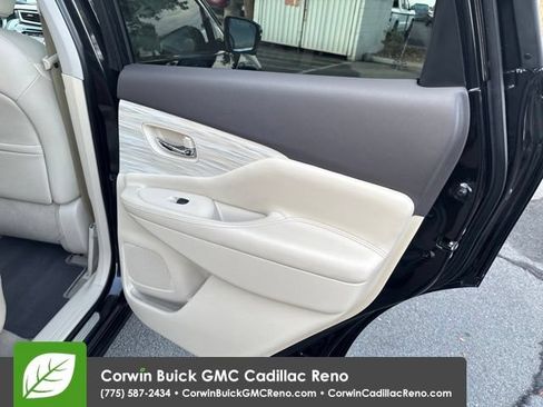 Used 2015 Nissan Murano Platinum w/ Platinum Technology Package AWD/4WD image 29