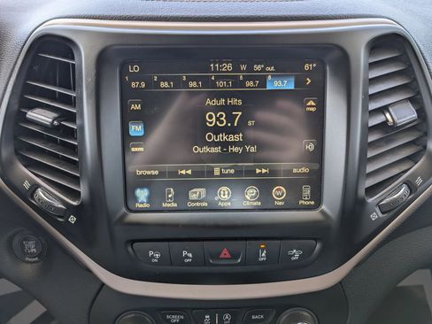 Used 2015 Jeep Cherokee Limited w/ Luxury Group image 12