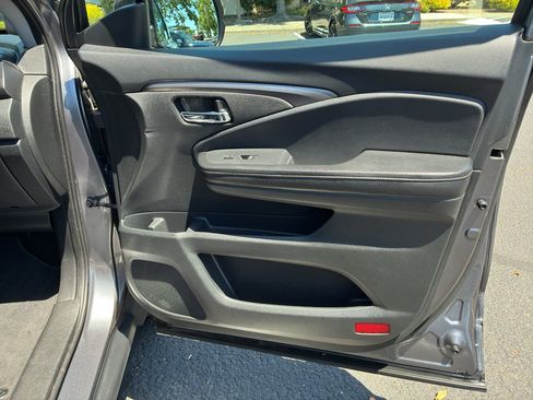 Used 2017 Honda Ridgeline RTL-T image 58