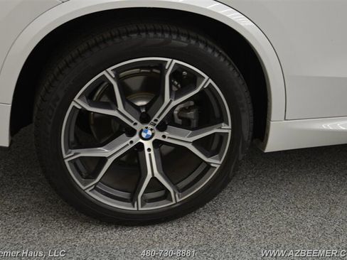 Used 2019 BMW X5 xDrive40i w/ M Sport Package image 44