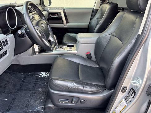 Used 2013 Toyota 4Runner SR5 w/ Premium Pkg AWD/4WD image 19