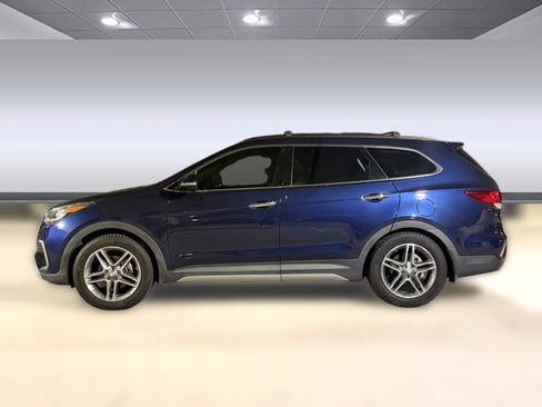 Used 2017 Hyundai Santa Fe Limited FWD image 2