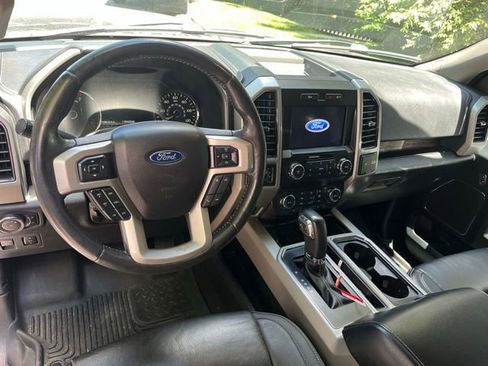 Used 2019 Ford F150 Lariat AWD/4WD image 6