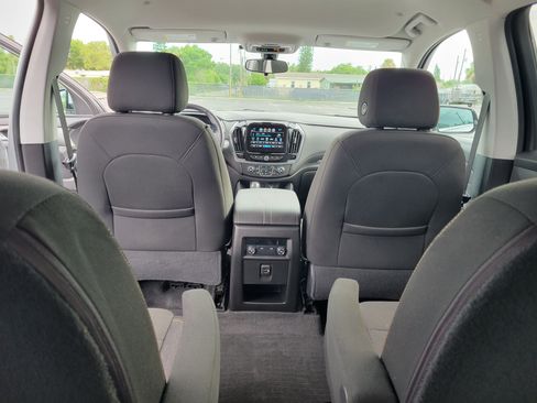 Certified 2019 Chevrolet Traverse LT FWD image 12