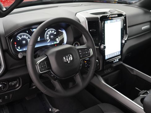 Used 2025 RAM 1500 Big Horn AWD/4WD image 17