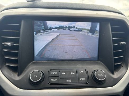 Used 2019 GMC Acadia SLT w/ Black Edition FWD image 14