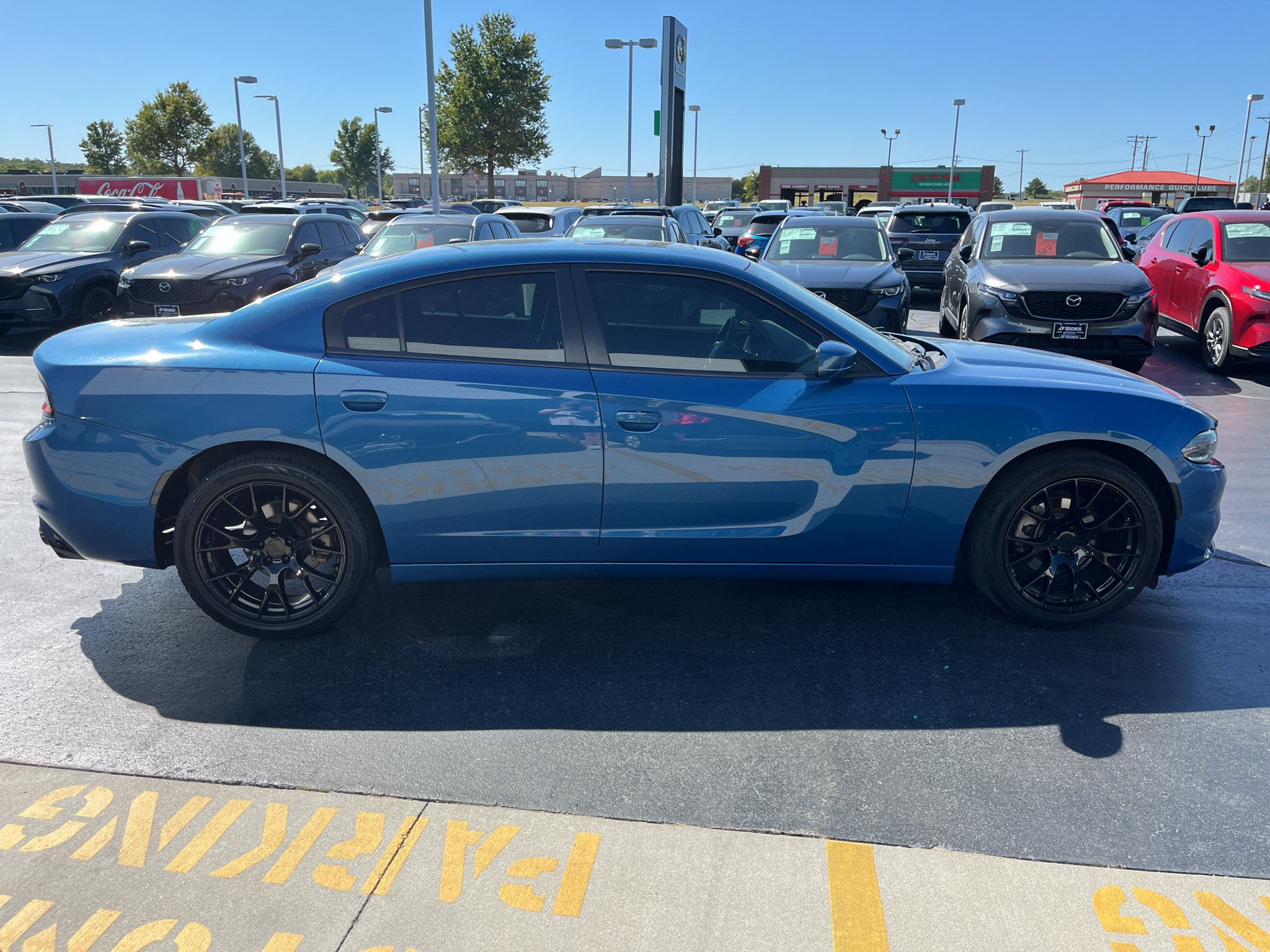 Used 2022 Dodge Charger SXT w/ Leather Interior Group RWD image 7