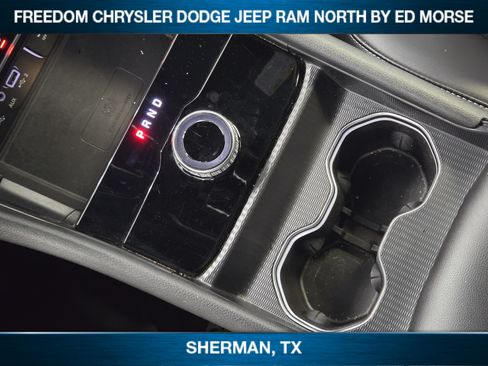 Used 2025 Jeep Grand Cherokee Altitude AWD/4WD image 14