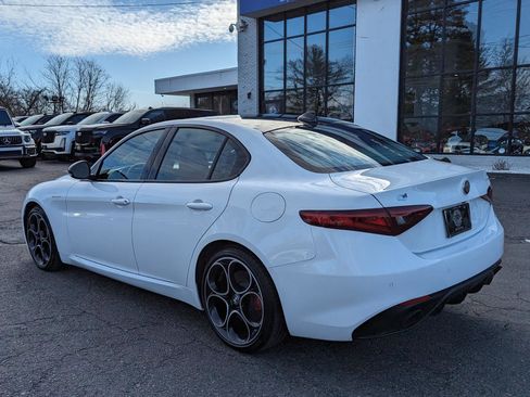 Used 2022 Alfa Romeo Giulia Veloce image 10