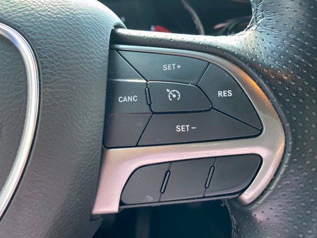 Used 2023 Dodge Durango SXT AWD/4WD image 16