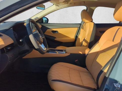 New 2025 Nissan Sentra SV w/ SV Premium Package FWD image 14
