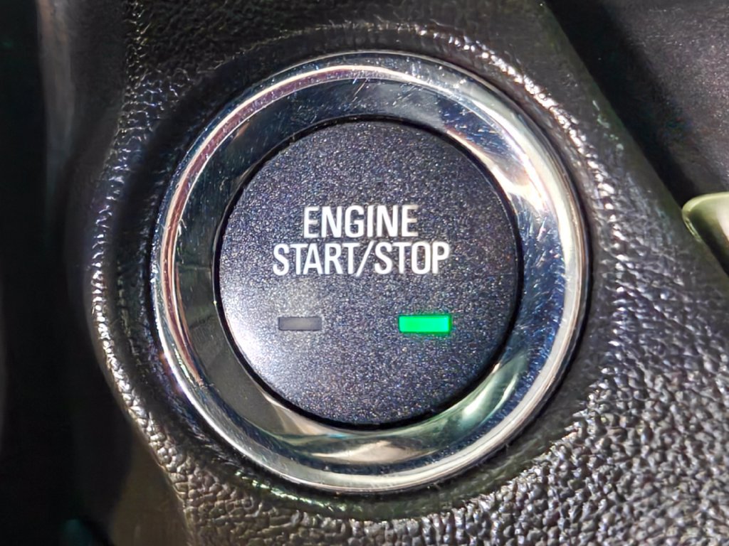 Used 2020 GMC Yukon XL Denali AWD/4WD image 16