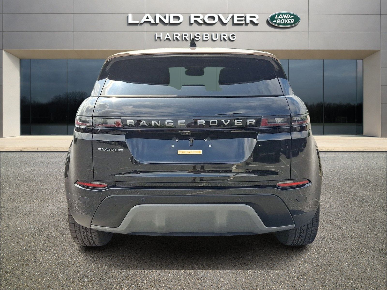 Used 2026 Land Rover Range Rover Evoque S AWD/4WD image 3