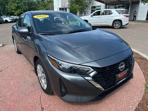 Used 2025 Nissan Sentra S image 7