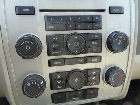 Used 2012 Ford Escape XLT image 8