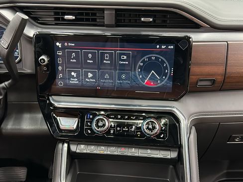 Used 2025 GMC Sierra 3500 Denali Ultimate image 27