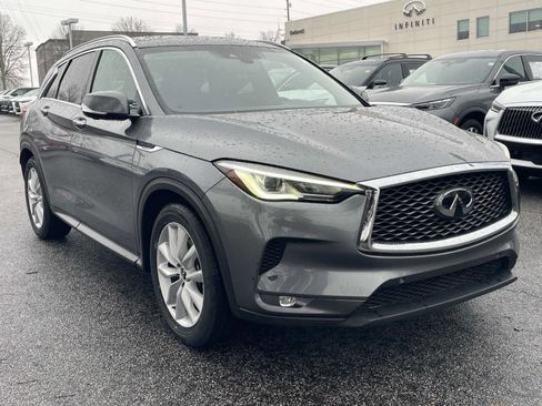 Used 2019 INFINITI QX50 Essential w/ Premium Heat Package image 5