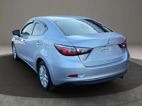 Used 2017 Toyota Yaris iA FWD image 6