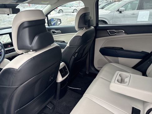 Used 2023 Kia Sportage EX image 27