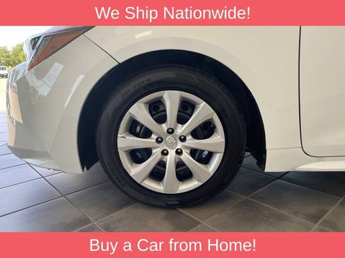 Used 2025 Toyota Corolla LE FWD image 15