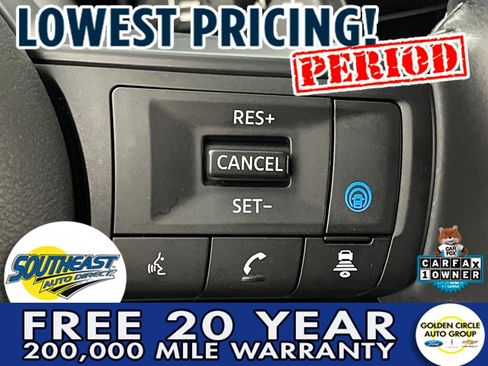 Used 2025 Nissan Pathfinder SV image 43