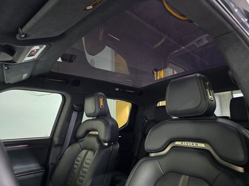 Used 2022 Rivian R1T Launch Edition image 20