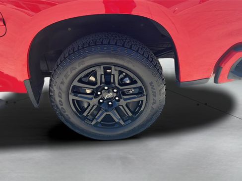 Used 2025 Chevrolet Silverado 1500 Custom w/ Turbomax Blackout Package AWD/4WD image 21