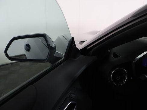 Used 2021 Chevrolet Camaro LT image 28