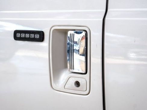 Used 2013 Ford F250 Platinum w/ FX4 Off Road Pkg image 31