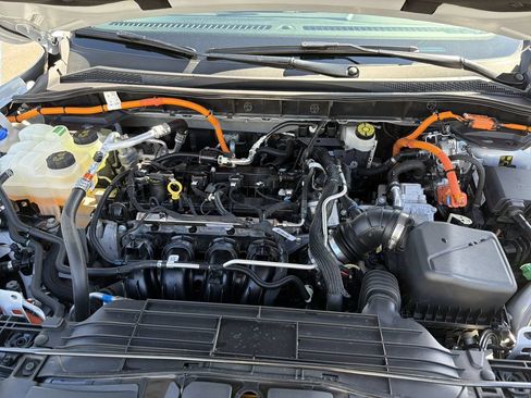 Used 2025 Ford Escape SE FWD image 34