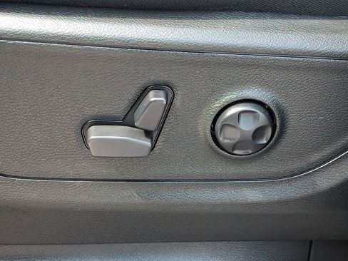 Used 2021 RAM 1500 Big Horn AWD/4WD image 15
