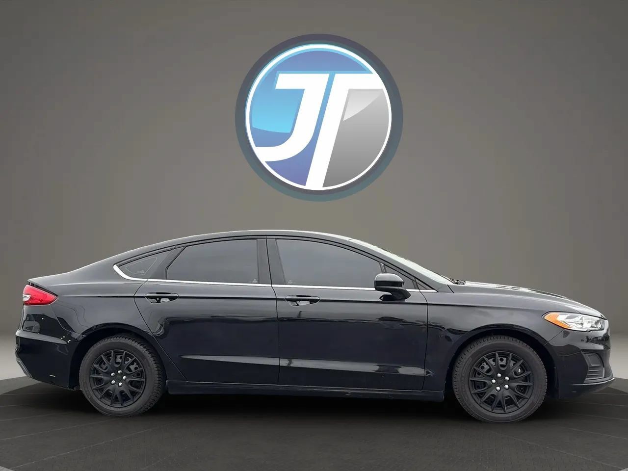 Used 2019 Ford Fusion S FWD image 4