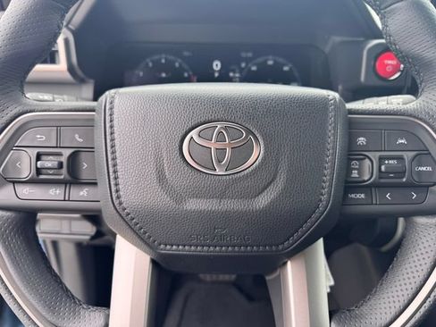 Used 2026 Toyota 4Runner TRD Off-Road Premium AWD/4WD image 12
