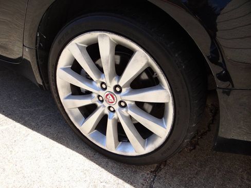 Used 2014 Jaguar XF 3.0 image 29