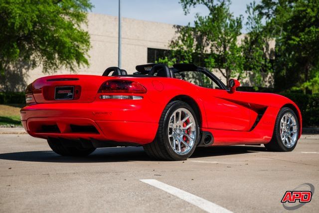 Used 2004 Dodge Viper SRT-10 RWD image 40