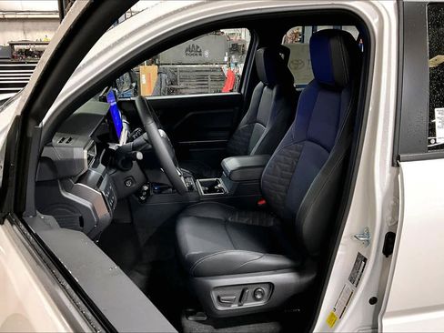 New 2026 Toyota 4Runner TRD Off-Road Premium AWD/4WD image 9