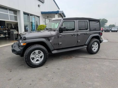 Used 2022 Jeep Wrangler Unlimited Sport AWD/4WD image 17