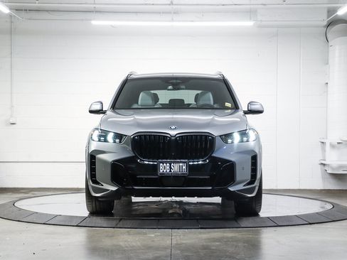 Used 2026 BMW X5 xDrive50e w/ M Sport Package AWD/4WD image 2