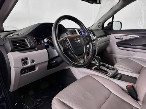 Used 2018 Honda Ridgeline RTL-T image 10
